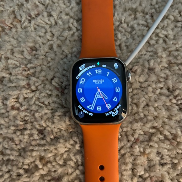Hermes Series 7 Apple Watch 38mm - Picture 1 of 6